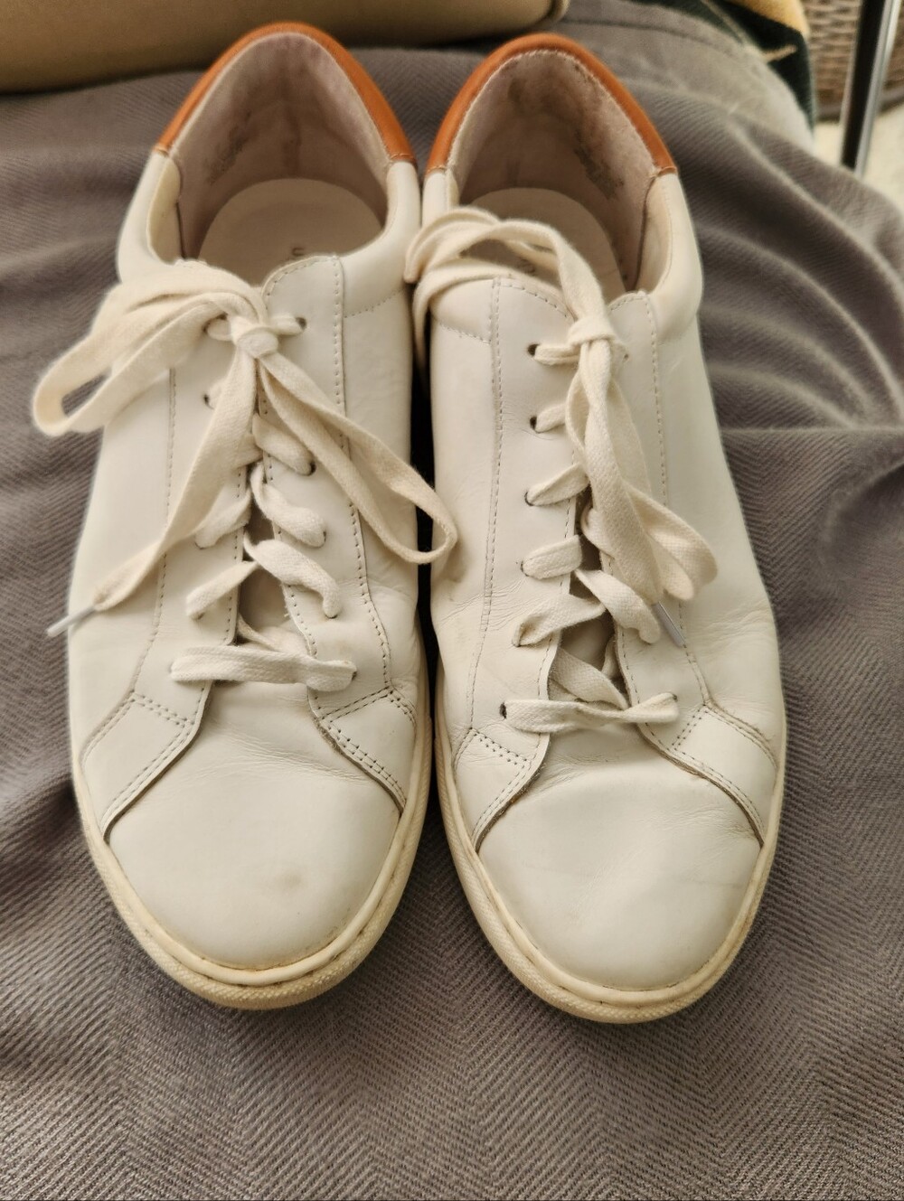 J McLaughlin Women’s White Leather Lace-Up Sneakers Size 10